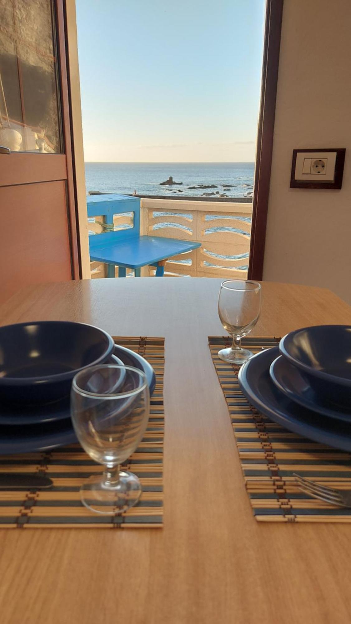 Vv Puesta De Sol Frente Al Mar Con Balcon Y Aire Acondicionado Daire Alojera Dış mekan fotoğraf